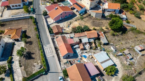 Moradia T2 para Venda em Painho e Figueiros