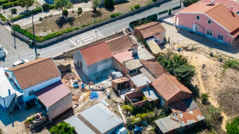 Moradia T2 para Venda em Painho e Figueiros