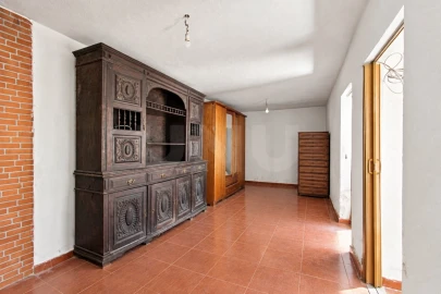 Moradia T2 para Venda em Painho e Figueiros