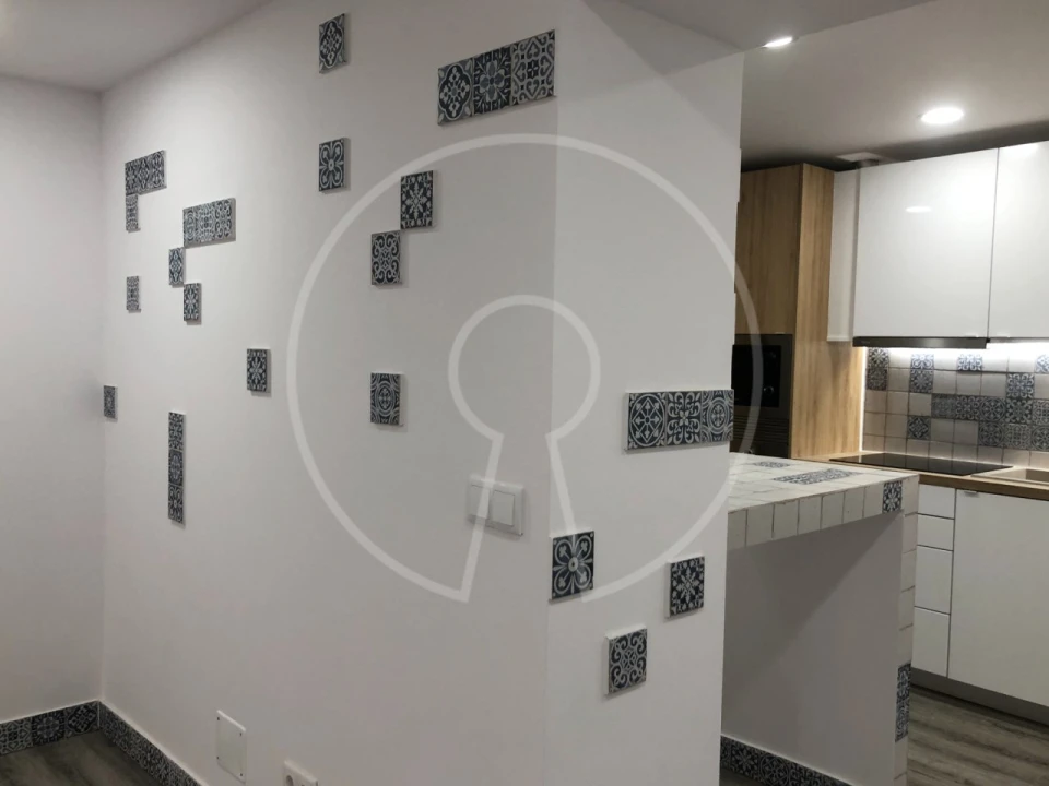 Apartamento T1 para Venda em Ajuda Foto 5