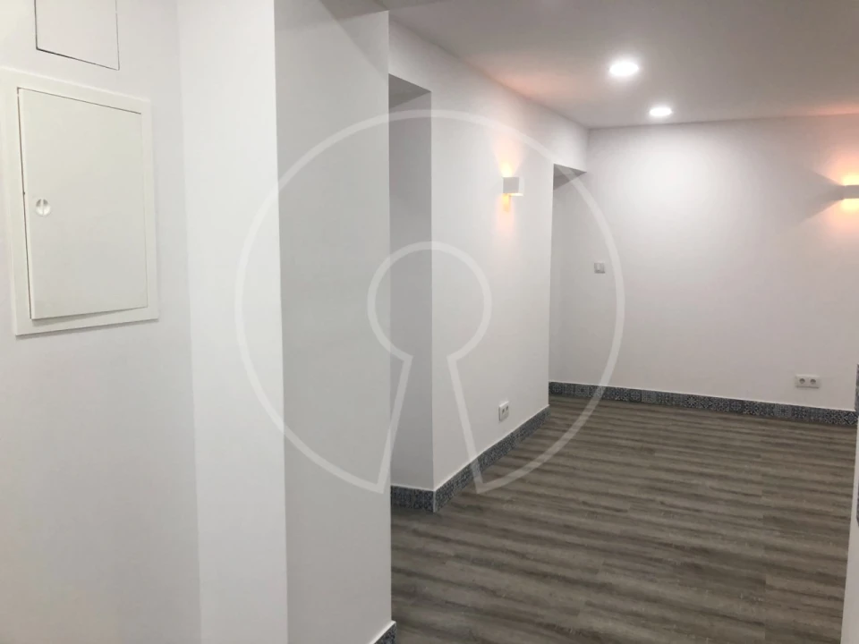 Apartamento T1 para Venda em Ajuda Foto 8