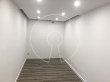 Apartamento T1 para Venda em Ajuda