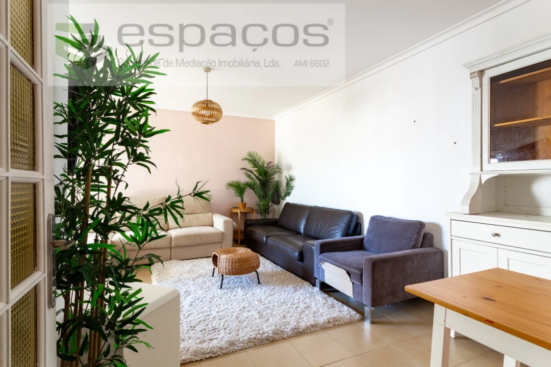 Apartamento T3 para Venda em Sacavém e Prior Velho Foto 5