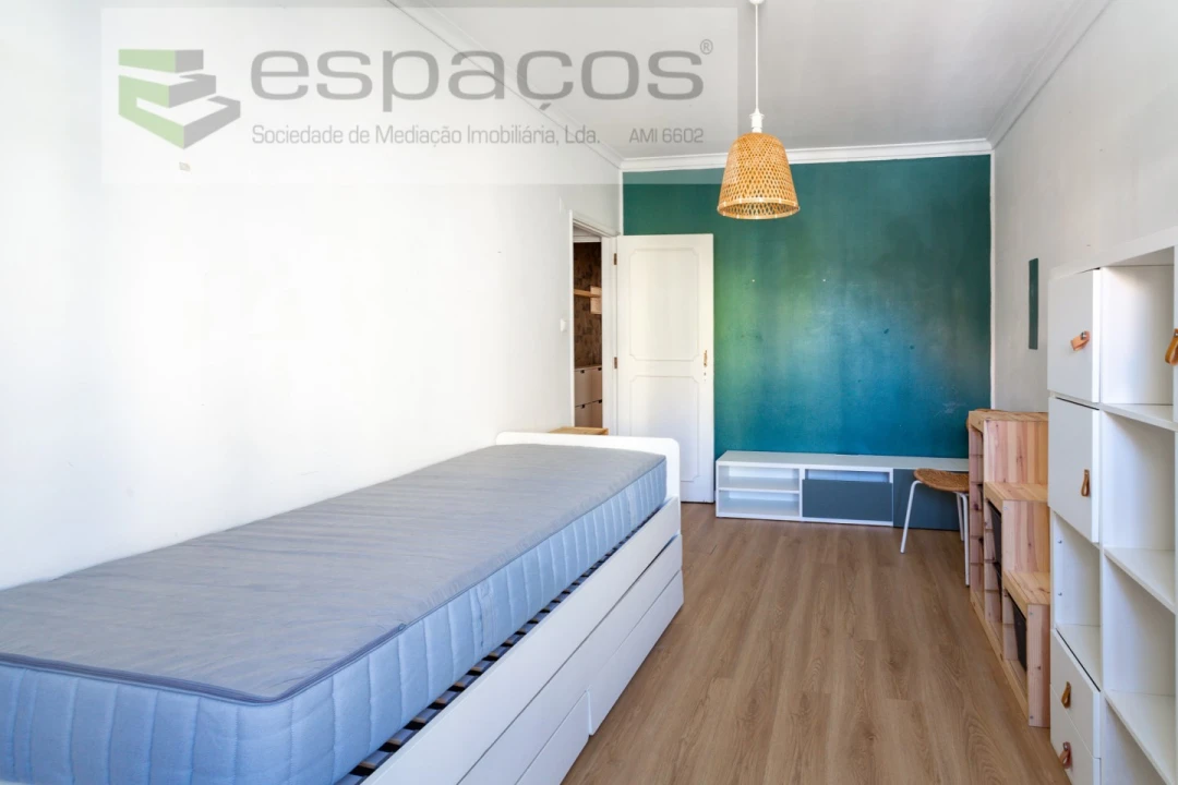 Apartamento T3 para Venda em Sacavém e Prior Velho Foto 24
