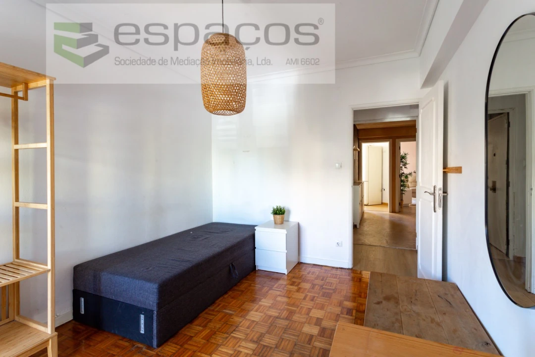 Apartamento T3 para Venda em Sacavém e Prior Velho Foto 27