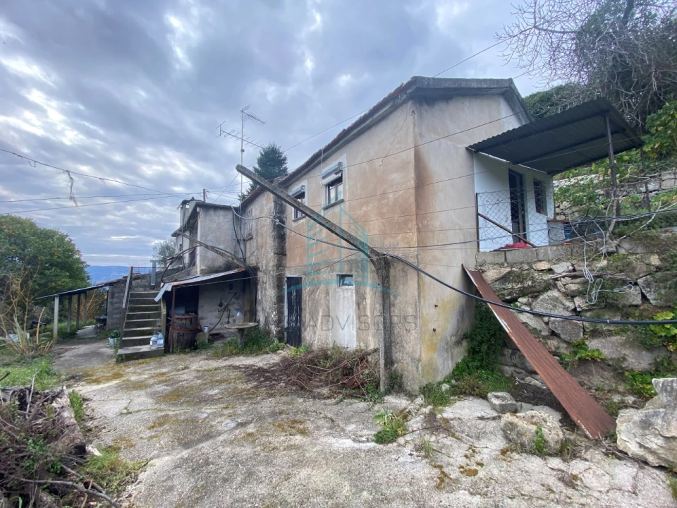 Moradia T4 para Venda em Baião (Santa Leocádia) e Mesquinhata Foto 3