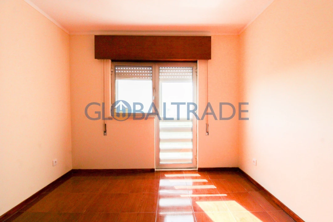 Apartamento T3 para Venda em Vilar de Andorinho Foto 19