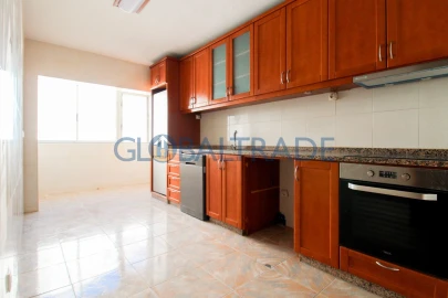 Apartamento T3 para Venda em Vilar de Andorinho