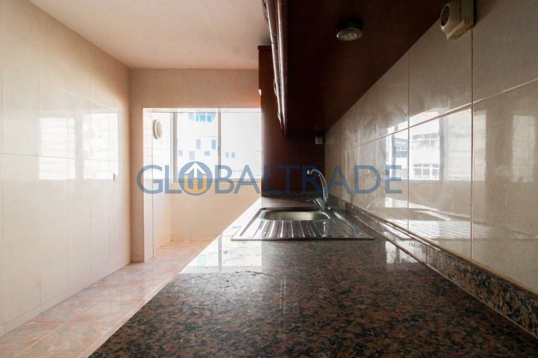 Apartamento T3 para Venda em Vilar de Andorinho Foto 12