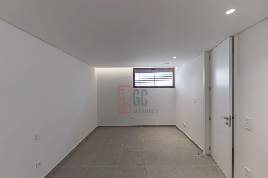 Moradia T3 para Venda em Gulpilhares e Valadares Foto 39