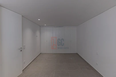 Moradia T3 para Venda em Gulpilhares e Valadares