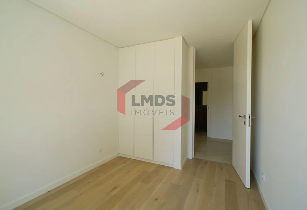Apartamento T3 para Venda em Cedofeita, Santo Ildefonso, Sé, Miragaia, São Nicolau e Vitória Foto 13