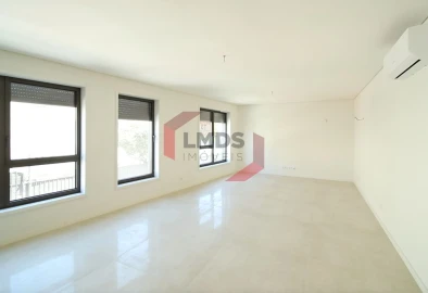 Apartamento T3 para Venda em Cedofeita, Santo Ildefonso, Sé, Miragaia, São Nicolau e Vitória