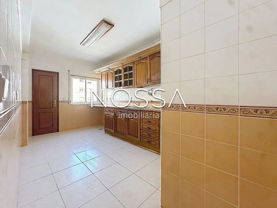 Apartamento T2 para Venda em Corroios Foto 12