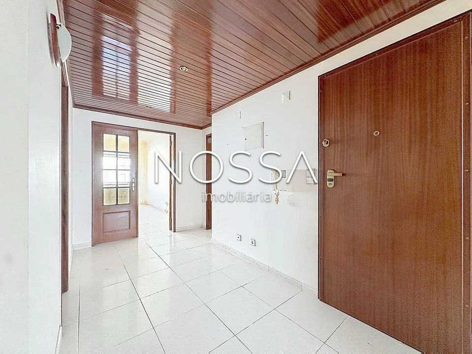 Apartamento T2 para Venda em Corroios Foto 6