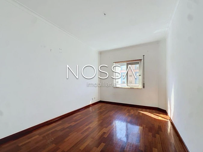 Apartamento T2 para Venda em Corroios Foto 18