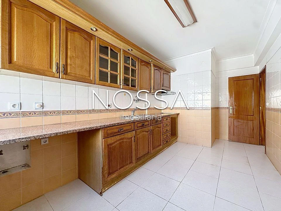 Apartamento T2 para Venda em Corroios Foto 11