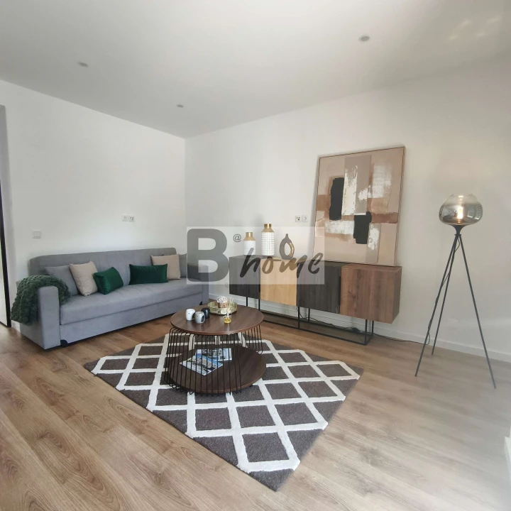 Apartamento T3 para Venda em Benfica Foto 3