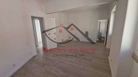 Apartamento T2 para Venda em São Vicente