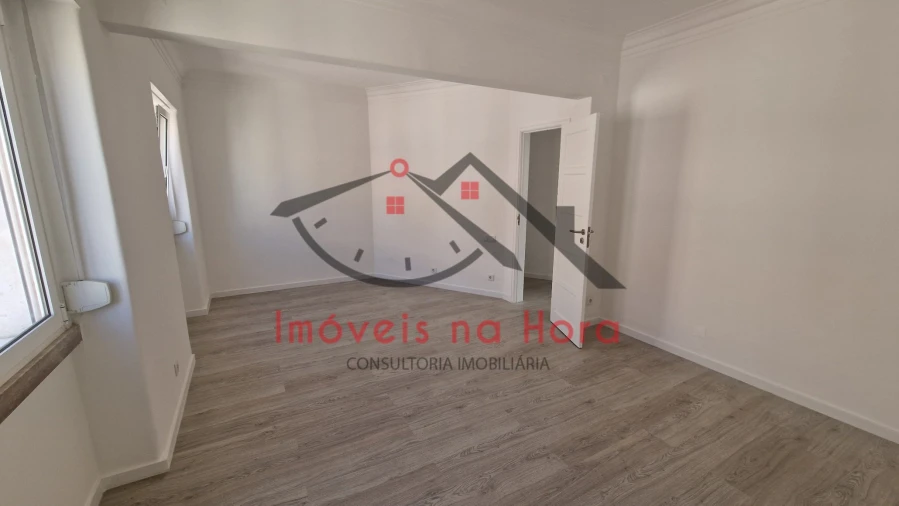 Apartamento T2 para Venda em São Vicente Foto 14