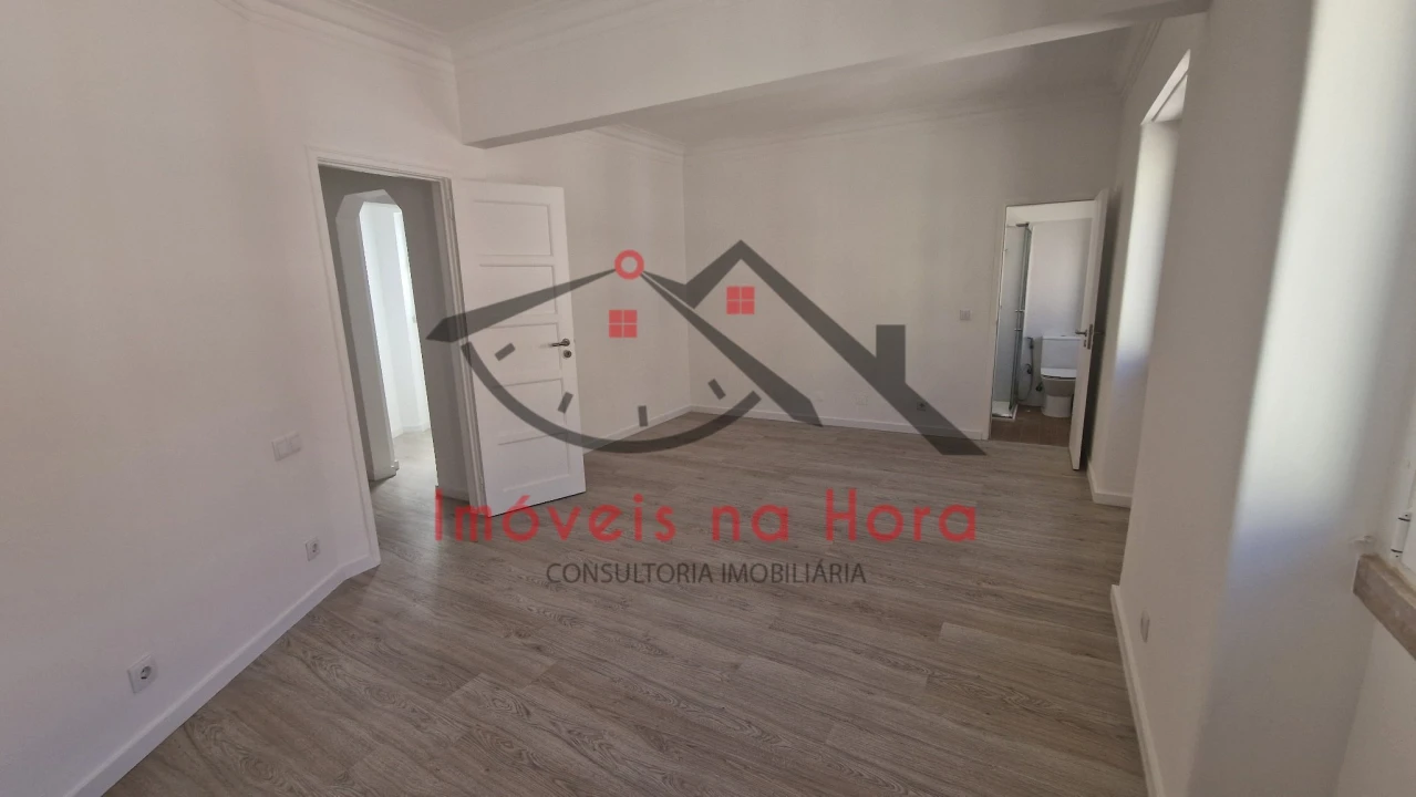 Apartamento T2 para Venda em São Vicente Foto 15