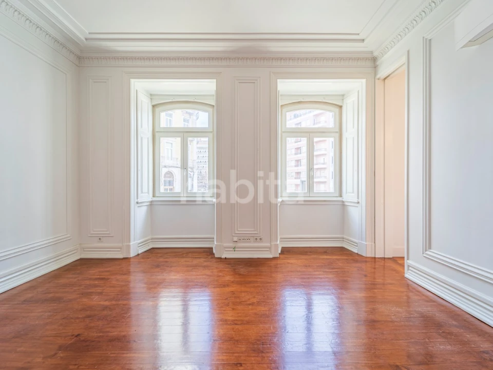 Apartamento T2 para Arrendamento em Santo António Foto 1