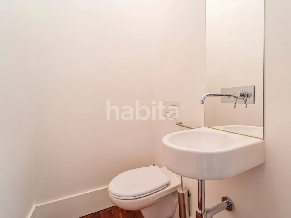 Apartamento T2 para Arrendamento em Santo António Foto 20