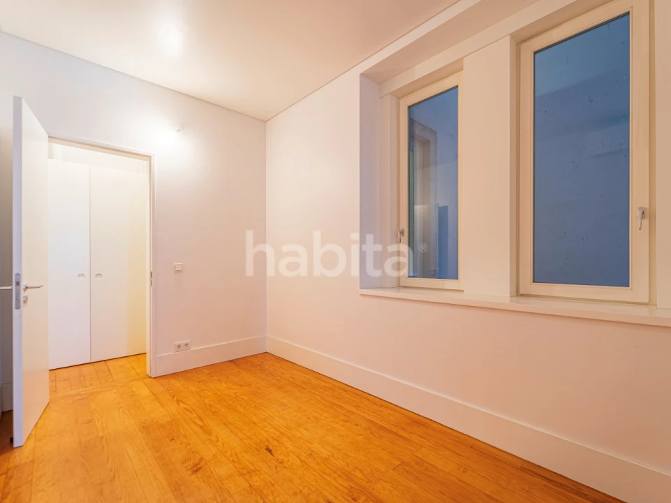 Apartamento T2 para Arrendamento em Santo António Foto 22