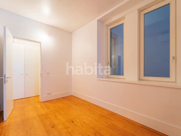 Apartamento T2 para Arrendamento em Santo António