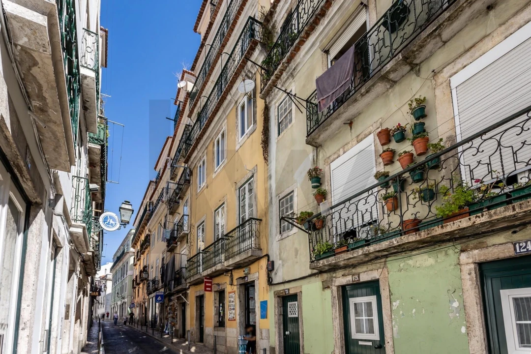 Apartamento T2 para Arrendamento em Misericórdia Foto 21