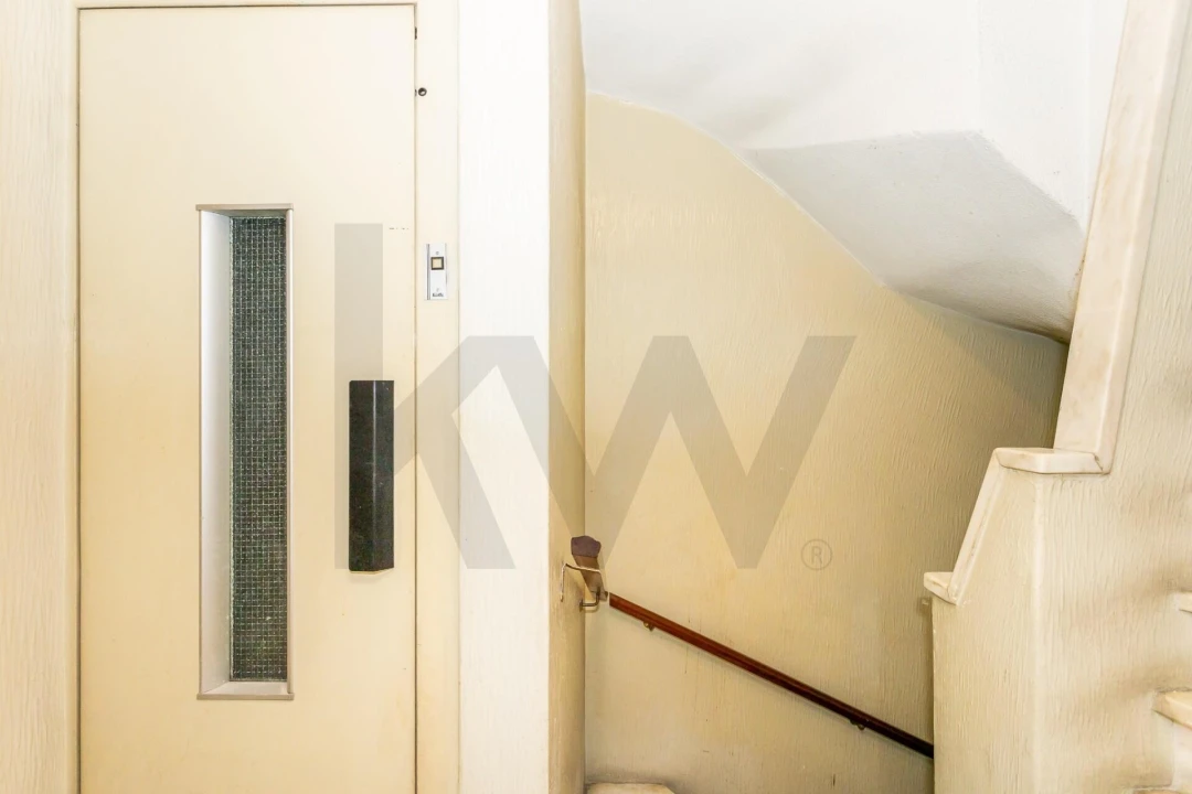 Apartamento T2 para Arrendamento em Misericórdia Foto 18