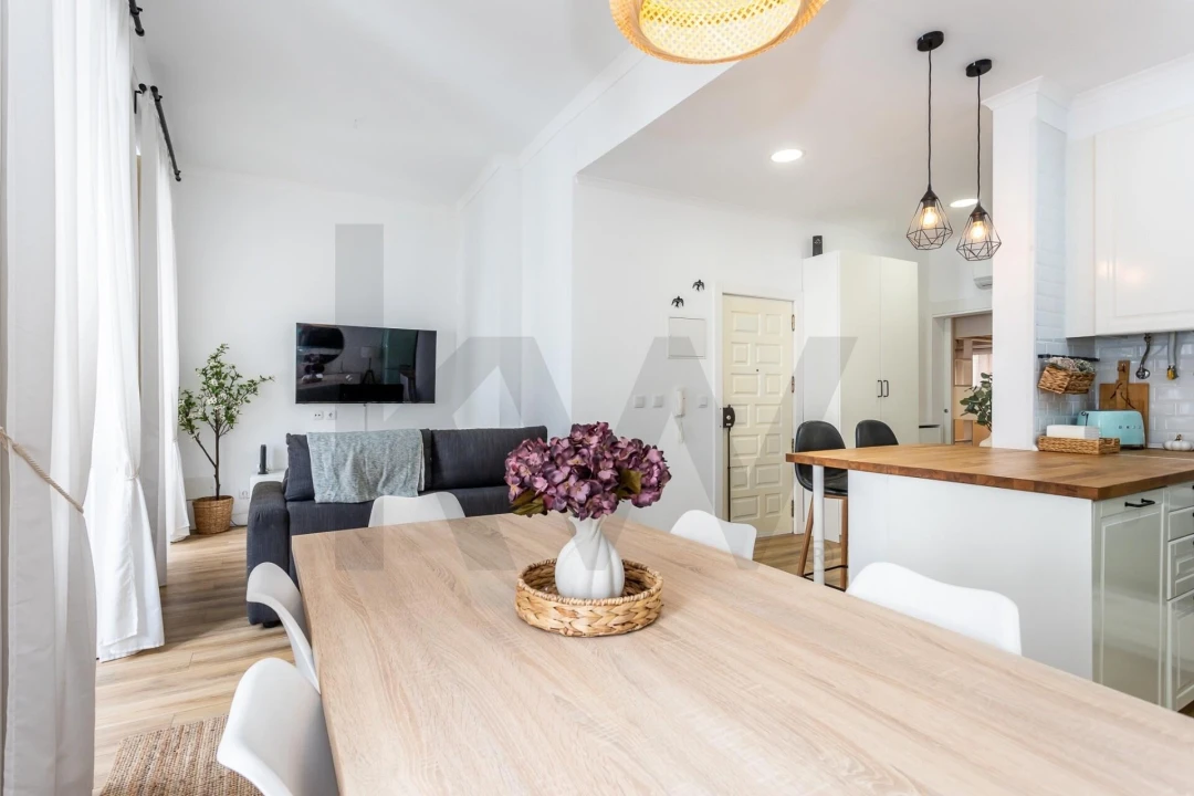 Apartamento T2 para Arrendamento em Misericórdia Foto 2
