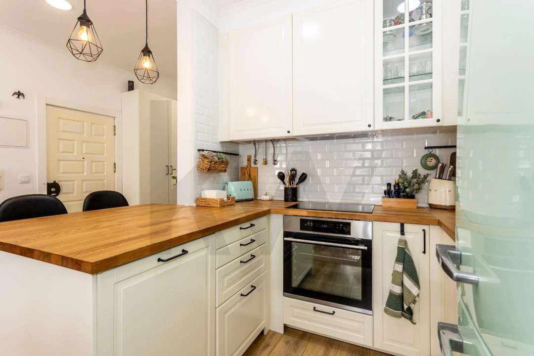 Apartamento T2 para Arrendamento em Misericórdia Foto 4