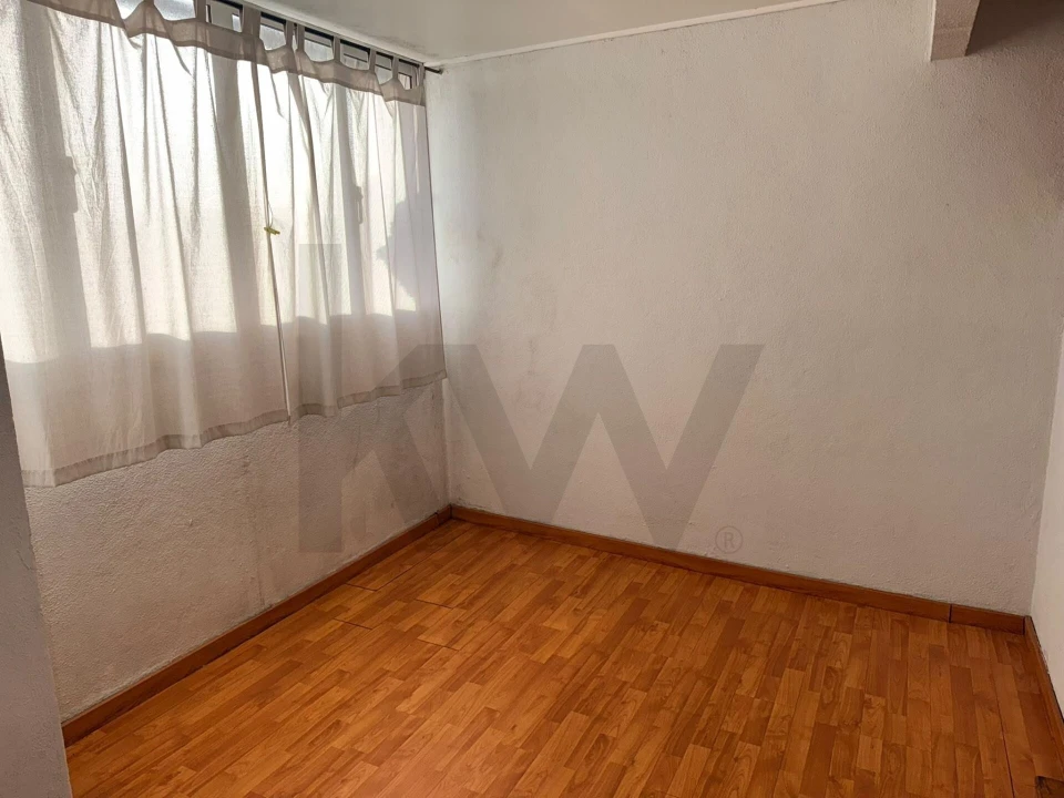 Apartamento T1 para Venda em Rio de Mouro Foto 10