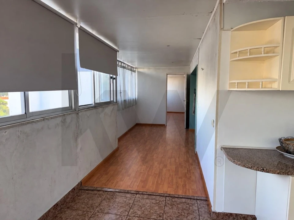 Apartamento T1 para Venda em Rio de Mouro Foto 14
