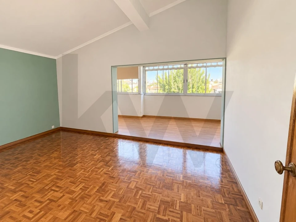 Apartamento T1 para Venda em Rio de Mouro Foto 13