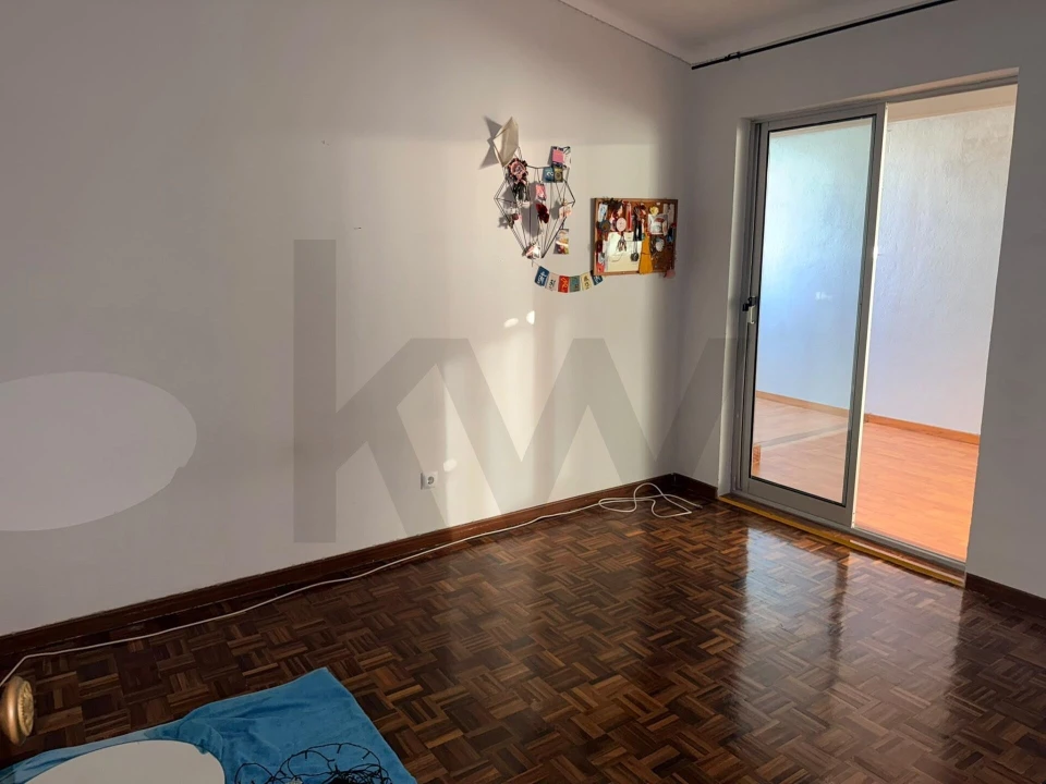 Apartamento T1 para Venda em Rio de Mouro Foto 8