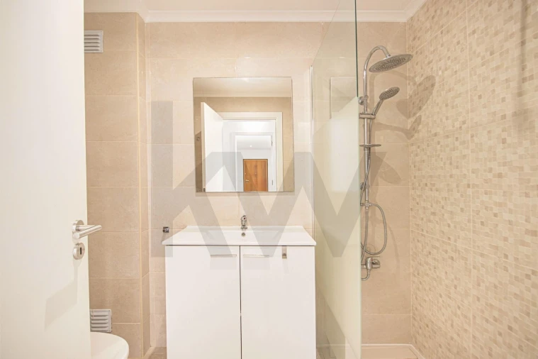 Apartamento T3 para Venda em Ericeira Foto 9