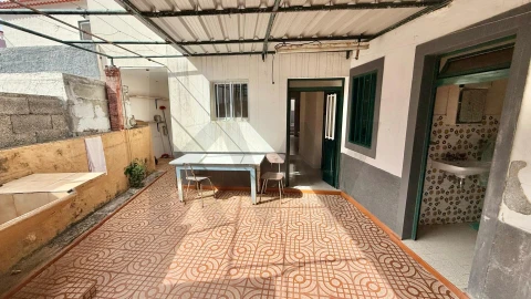 Moradia T2 para Venda em Paul do Mar