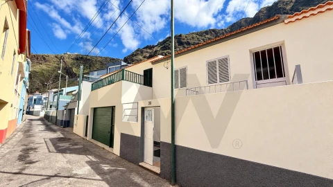 Moradia T2 para Venda em Paul do Mar