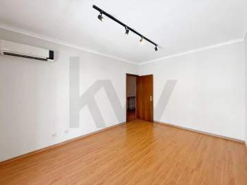 Moradia T3 para Venda em Azeitão (São Lourenço e São Simão)