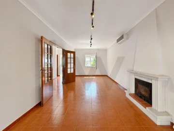 Moradia T3 para Venda em Azeitão (São Lourenço e São Simão)