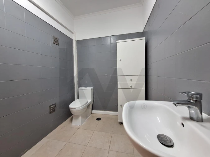 Apartamento T2 para Venda em Seixal, Arrentela e Aldeia de Paio Pires Foto 12