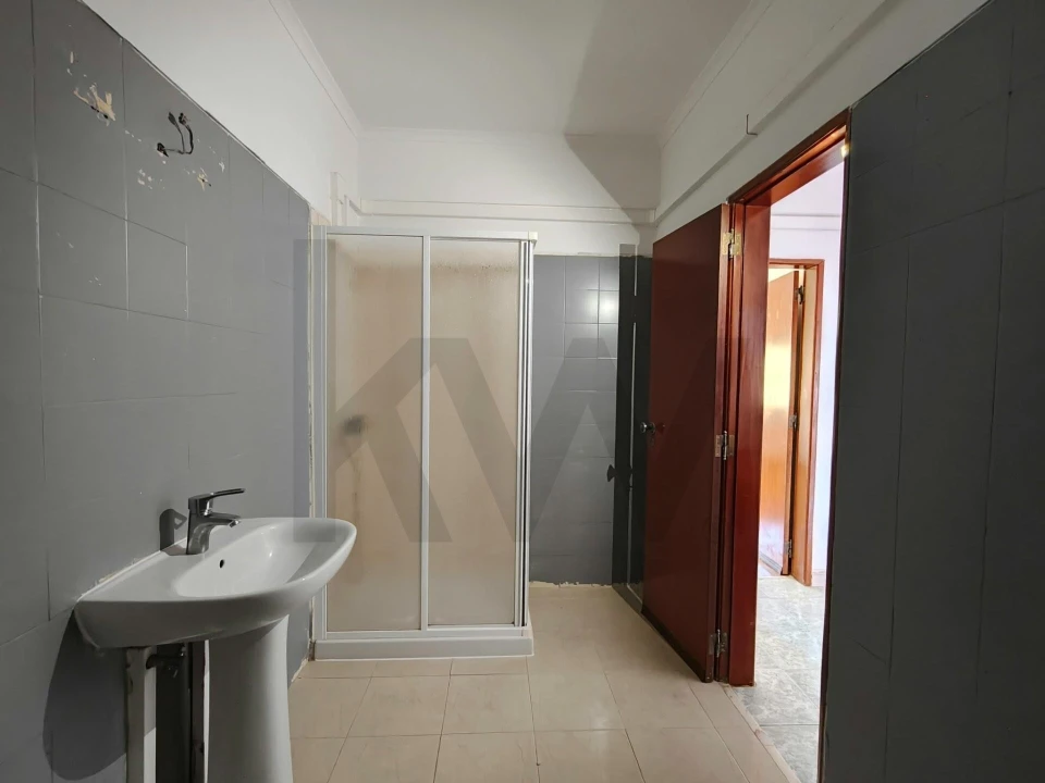 Apartamento T2 para Venda em Seixal, Arrentela e Aldeia de Paio Pires Foto 11
