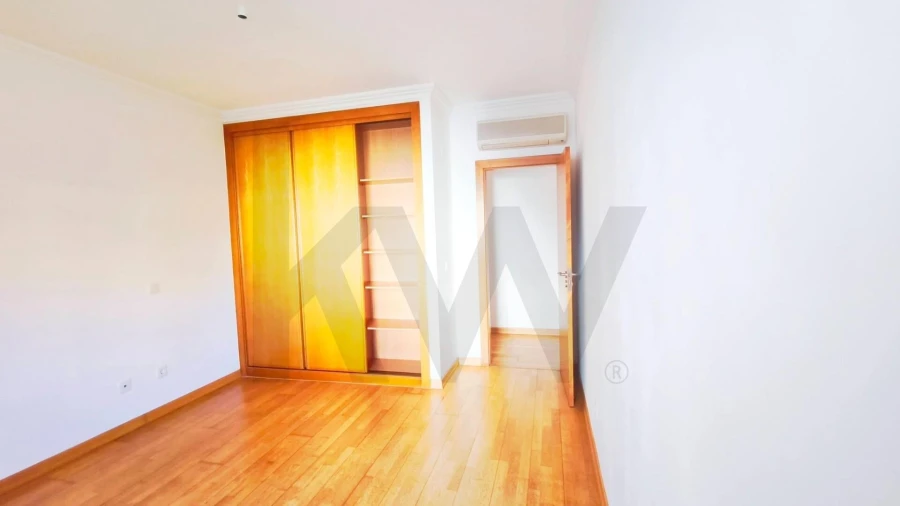 Apartamento T3 para Venda em Santa Maria e São Miguel, São Martinho, São Pedro Penaferrim Foto 12
