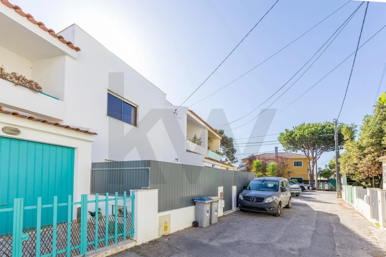 Moradia T4 para Venda em Charneca de Caparica e Sobreda Foto 45