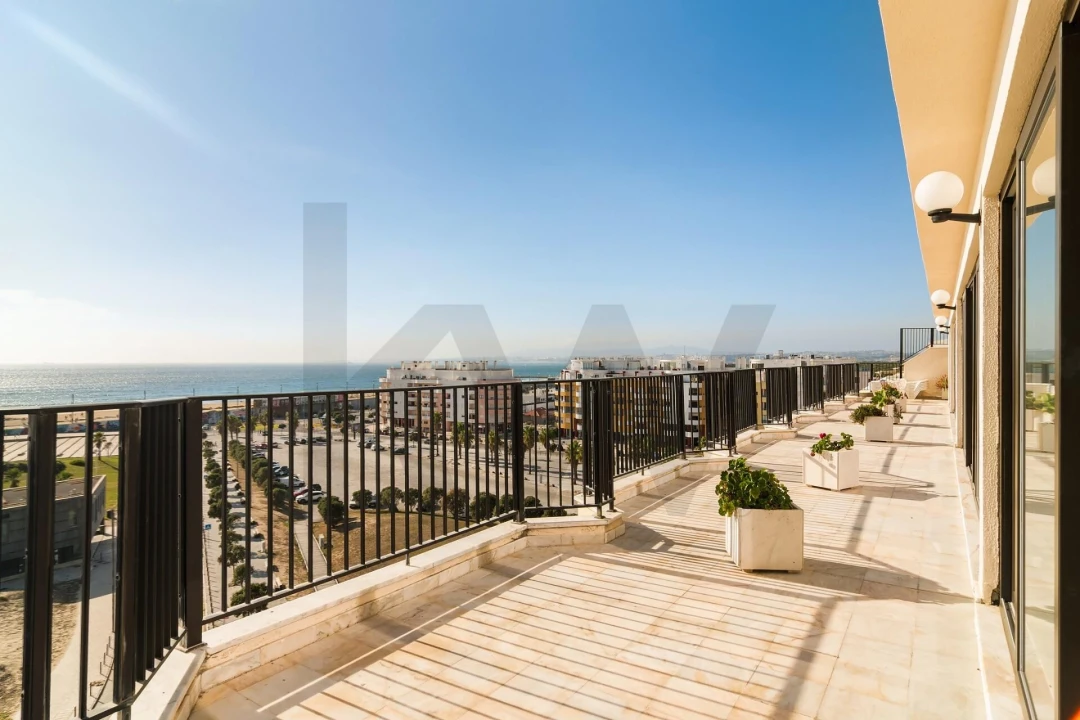 Apartamento T1 para Venda em Costa da Caparica Foto 23