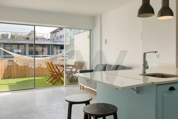 Apartamento T1 para Venda em Costa da Caparica Foto 2