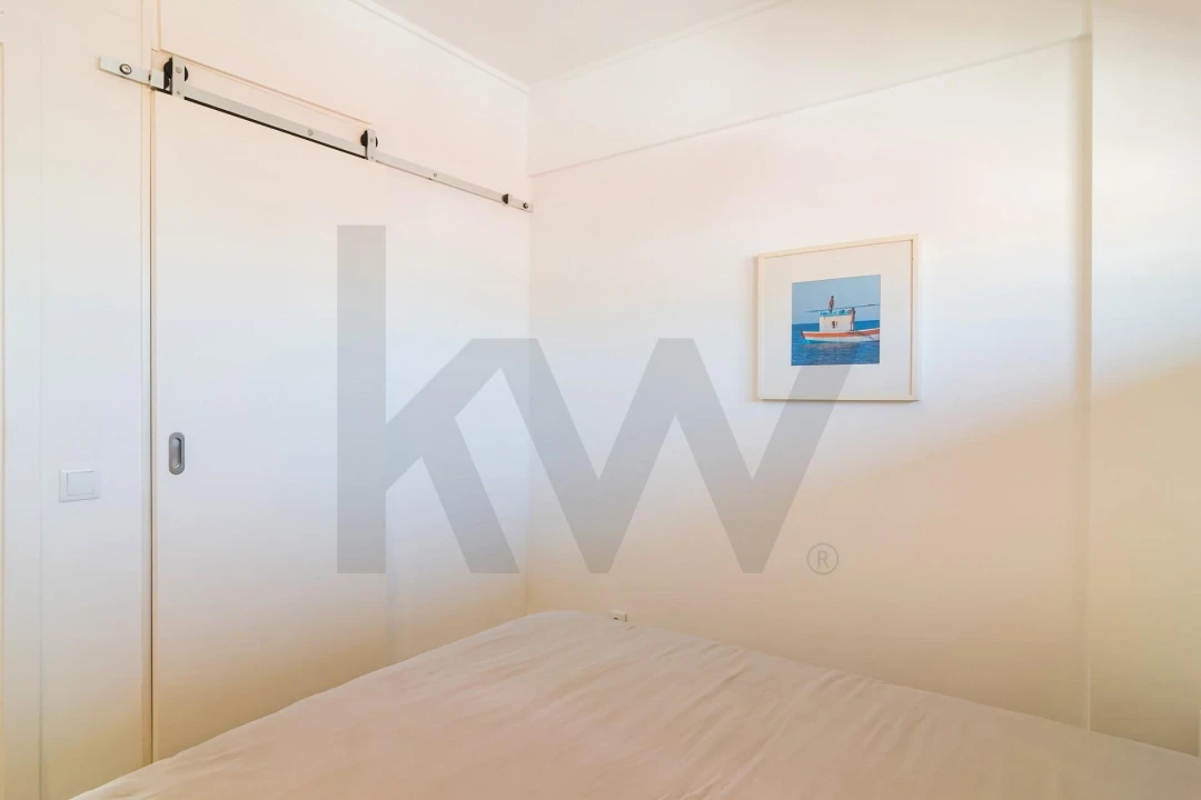 Apartamento T1 para Venda em Costa da Caparica Foto 15