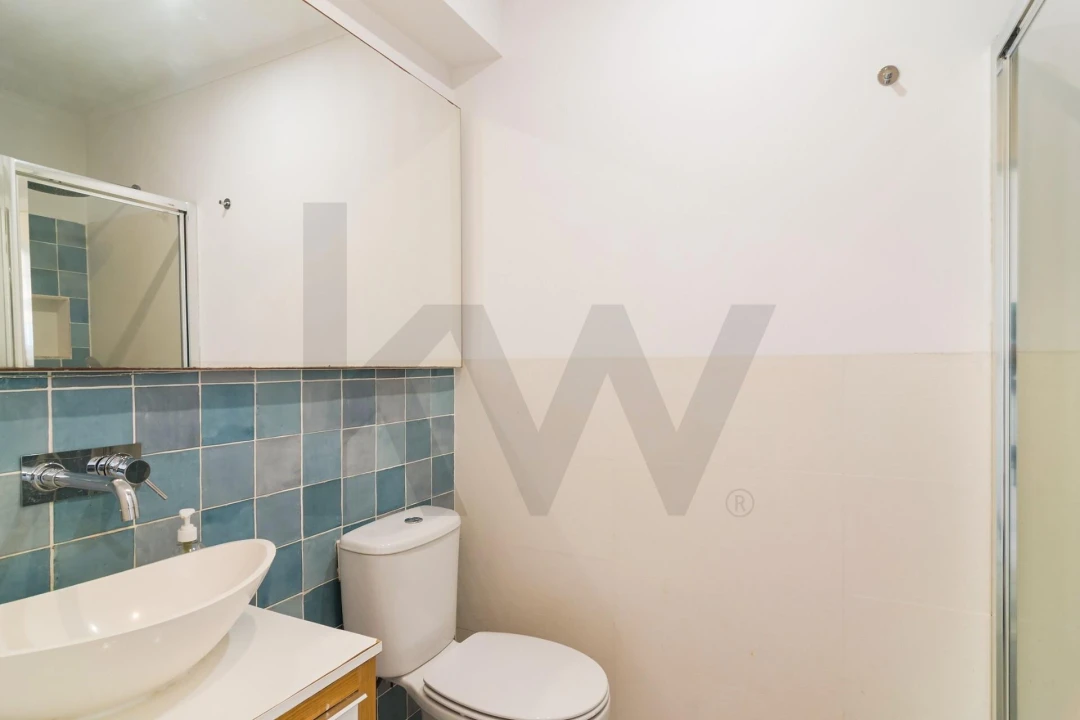 Apartamento T1 para Venda em Costa da Caparica Foto 19